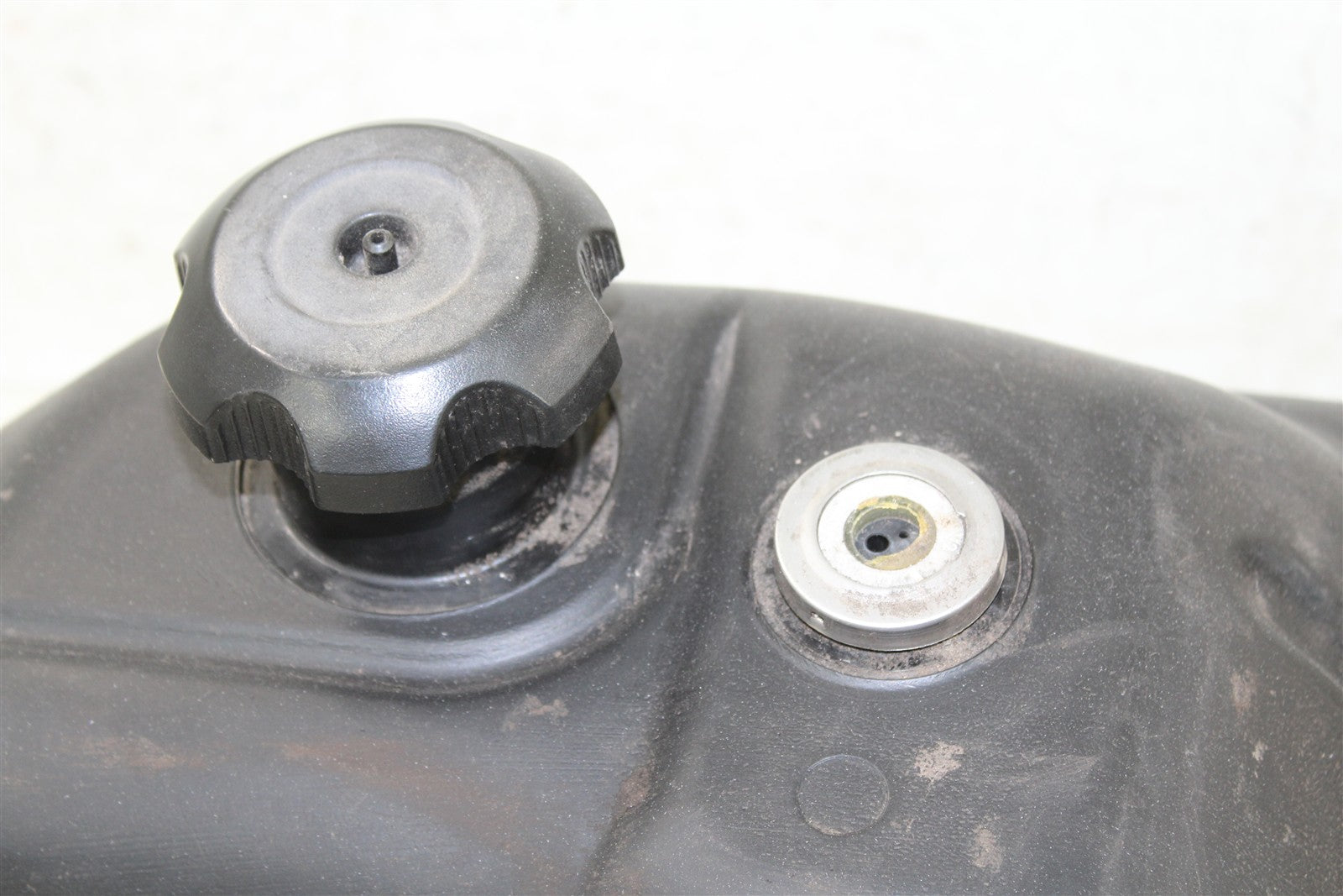 2004 Suzuki Eiger 400 4x4 Gas Fuel Tank 43058
