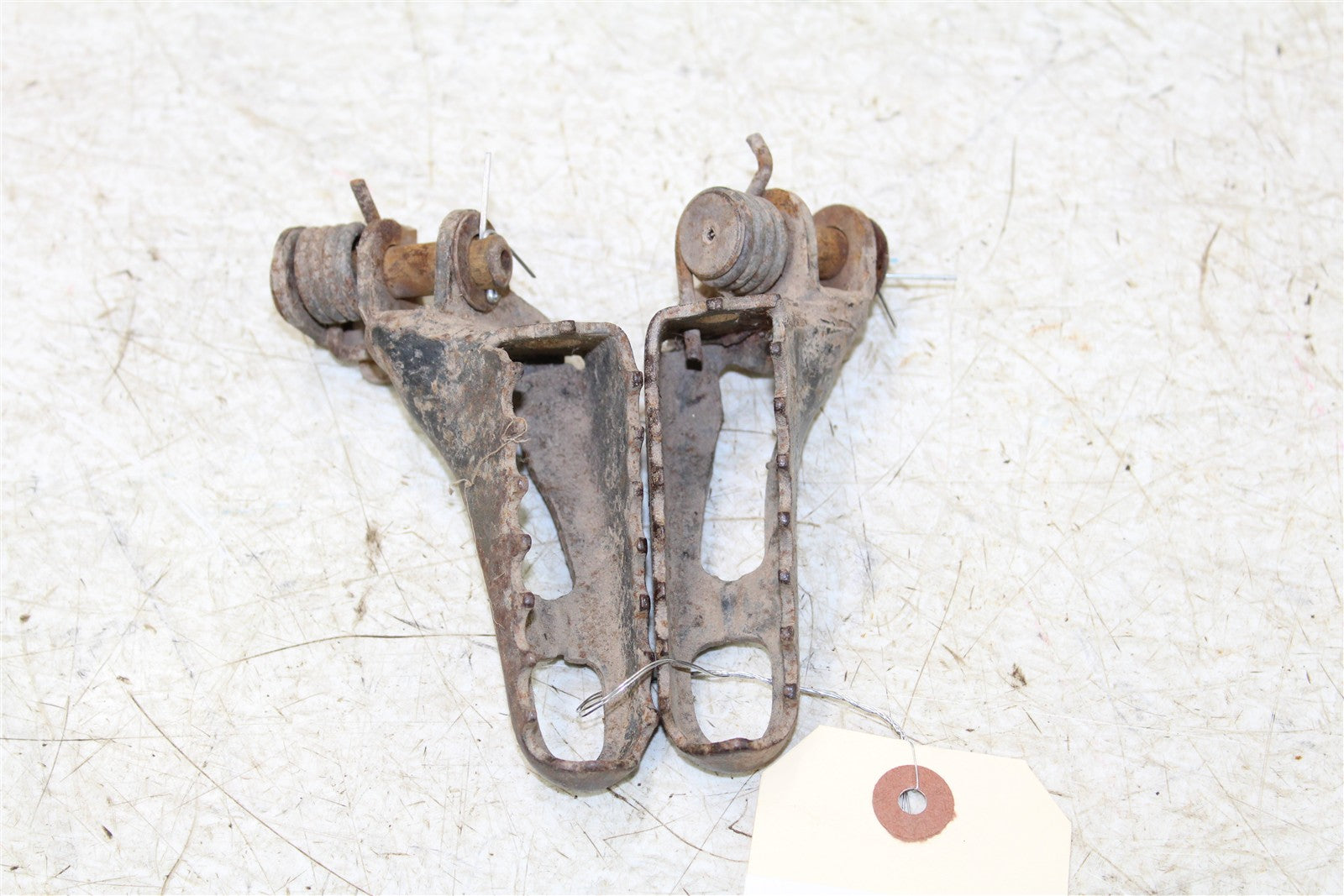 1990 Honda CR 80R Foot Pegs Set Hardware Springs Rests 15078