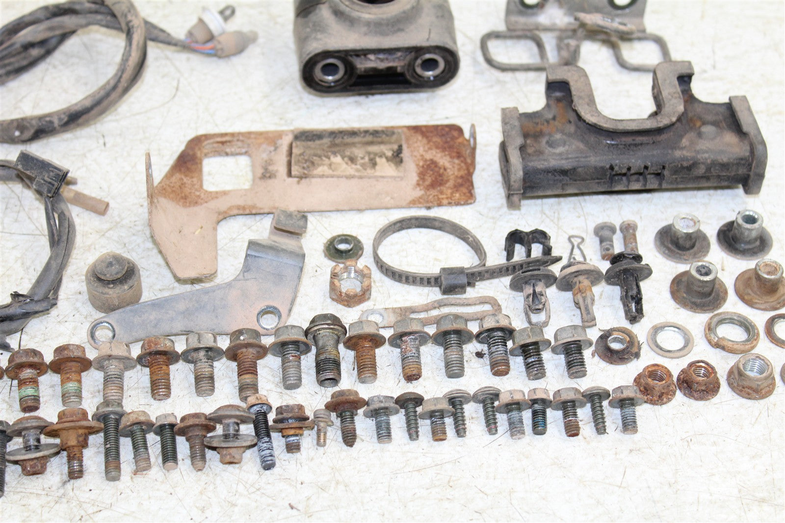 2003 Suzuki Ozark 250 Chassis Bolt Kit Hardware Wire Bracket Clamp 43059