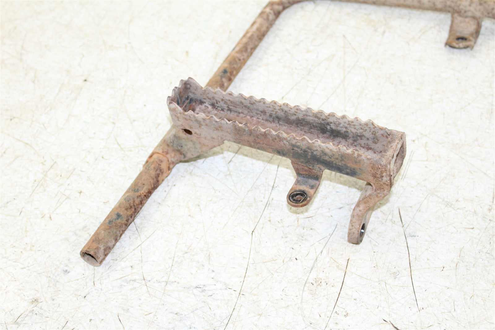2003 Suzuki Ozark 250 Foot Pegs Rests Set Left Right 43059
