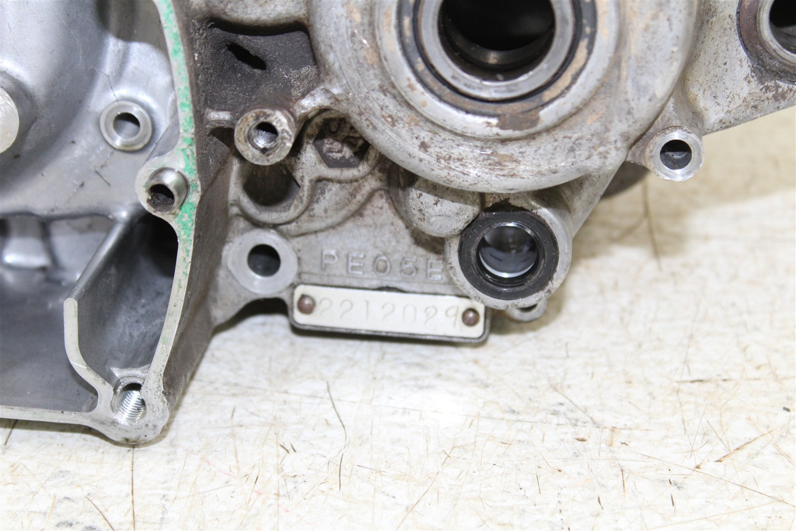 2004 Honda CRF 450R Engine Cases Crankcase Motor Left Right 50127