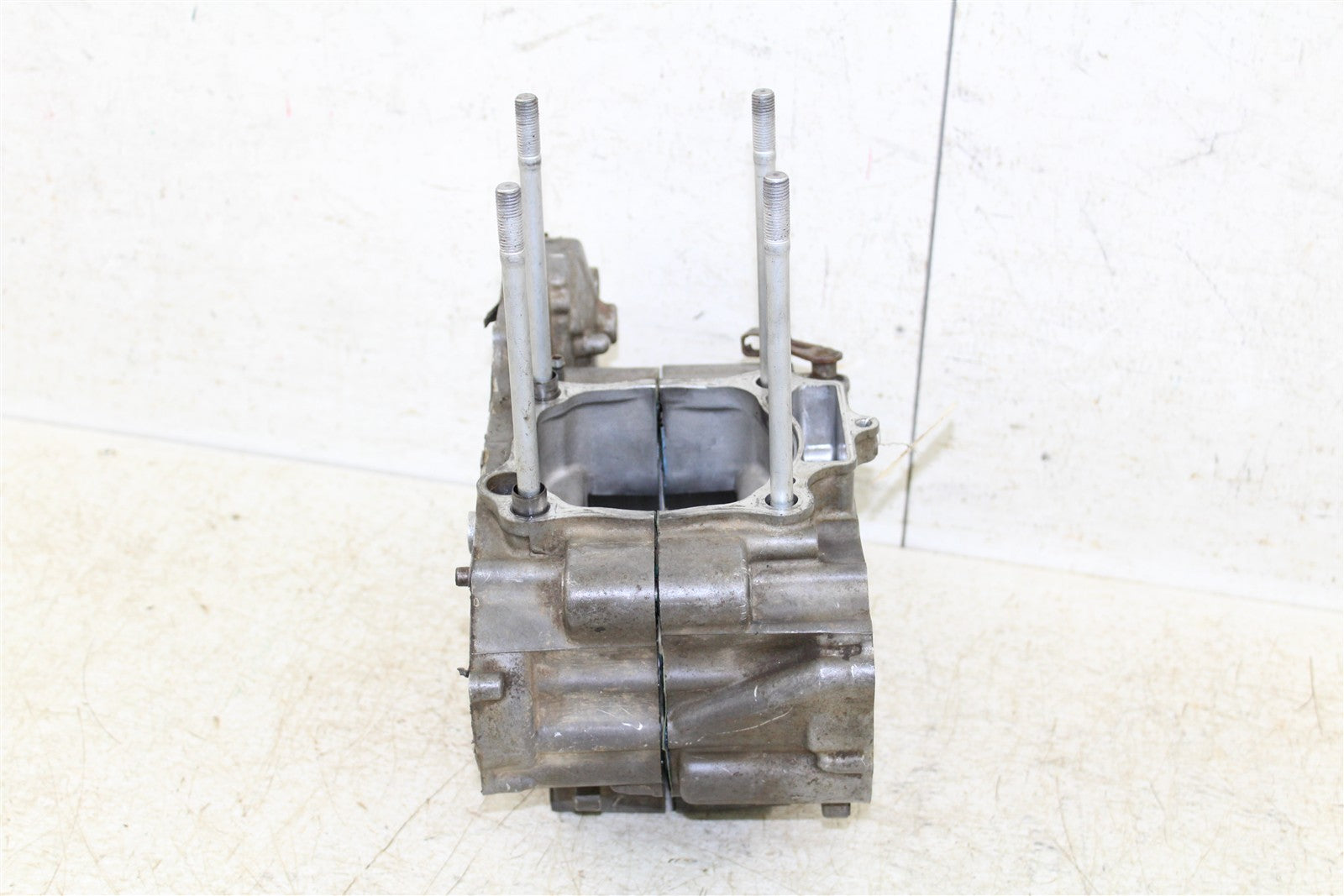 2004 Honda CRF 450R Engine Cases Crankcase Motor Left Right 50127