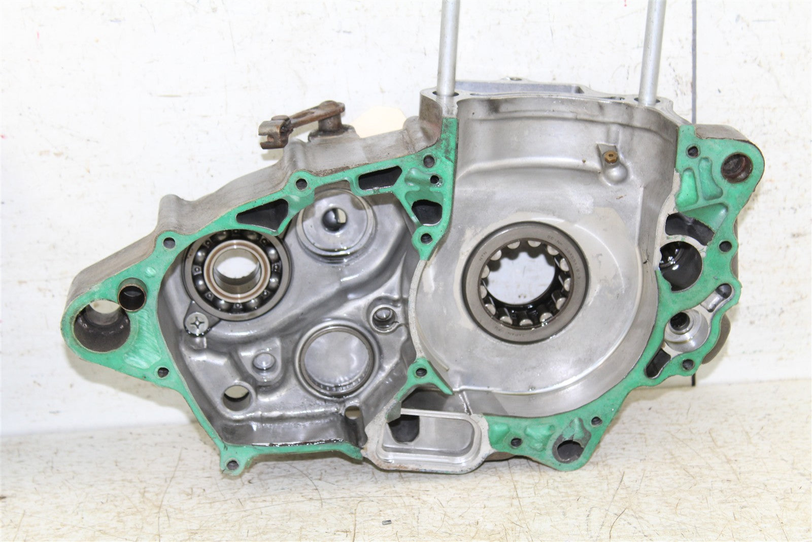 2004 Honda CRF 450R Engine Cases Crankcase Motor Left Right 50127