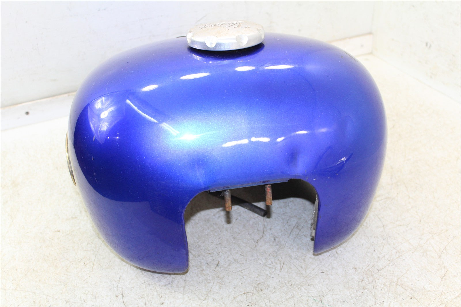 1999 Victory Motorcycle V92C Gas Fuel Tank 49900