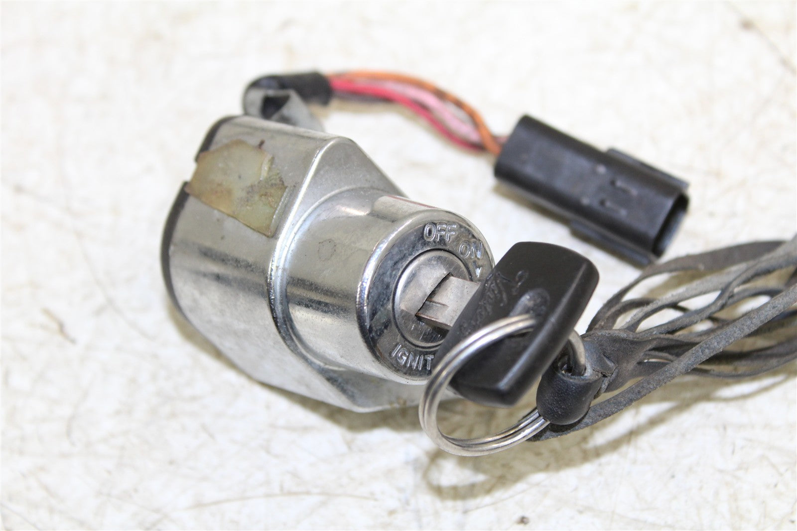 1999 Victory Motorcycle V92C Key Switch Ignition Lock Set Seat Latch 49900