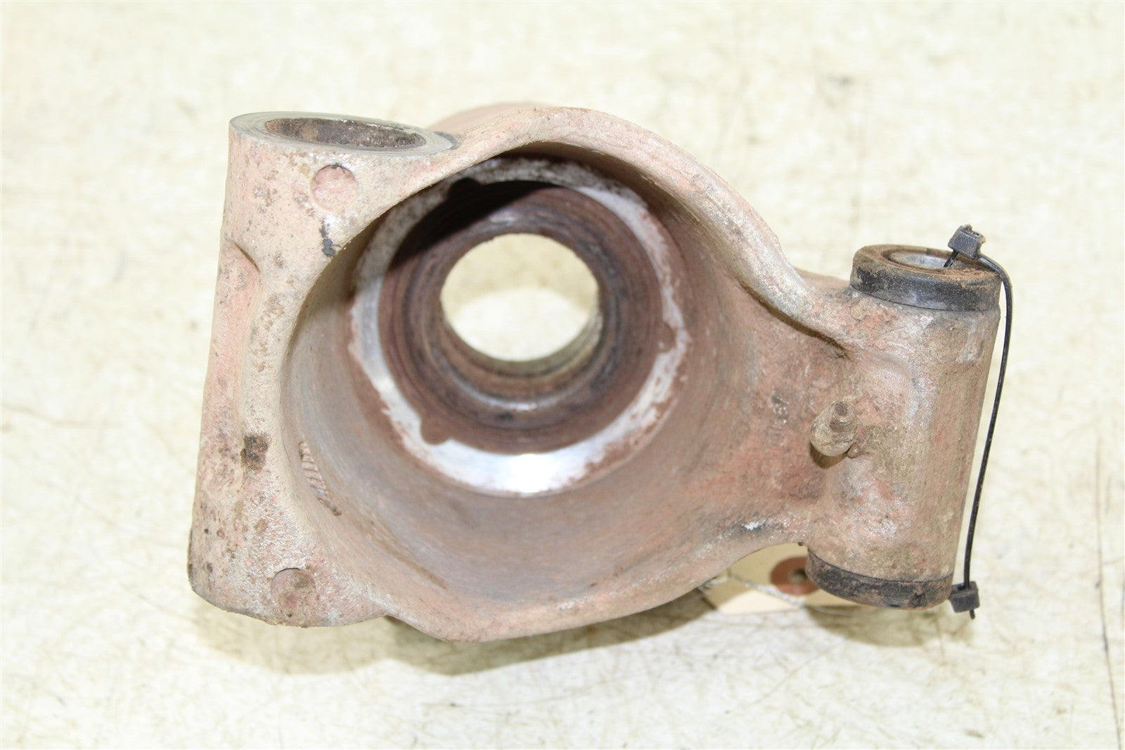 2002 Polaris Sportsman 700 4x4 Rear Knuckle Control Arm Mount Left Right 34165