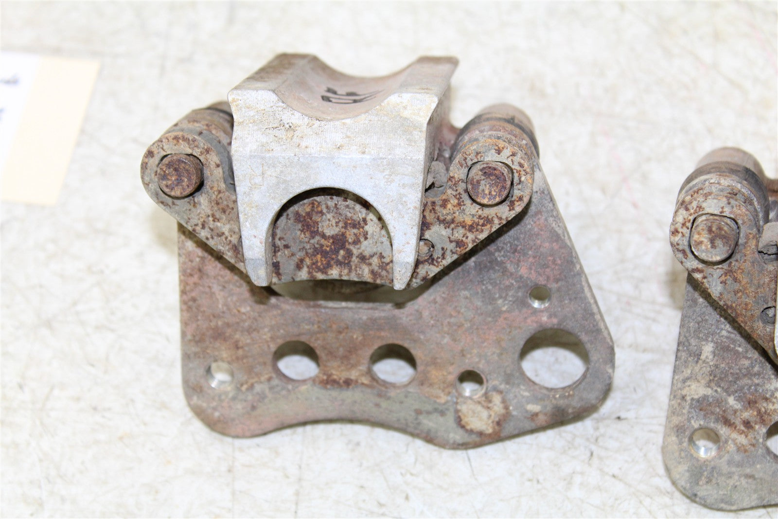 2002 Polaris Sportsman 700 4x4 Front Brake Calipers Set Left Right 34165