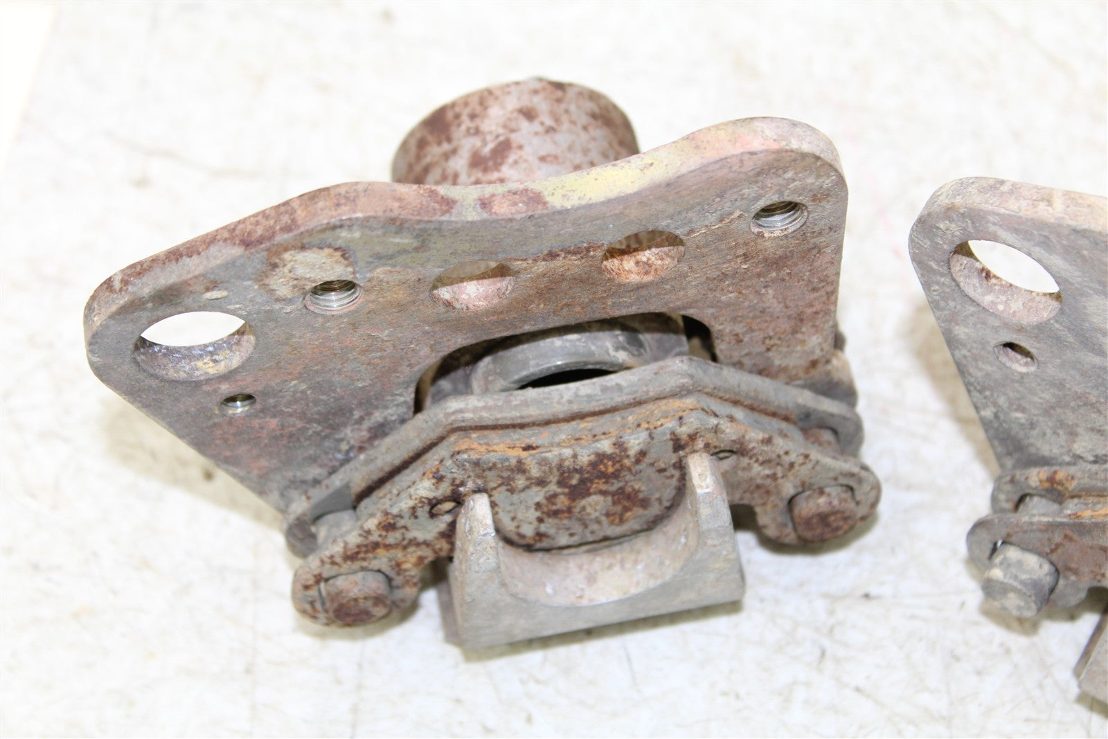 2002 Polaris Sportsman 700 4x4 Front Brake Calipers Set Left Right 34165