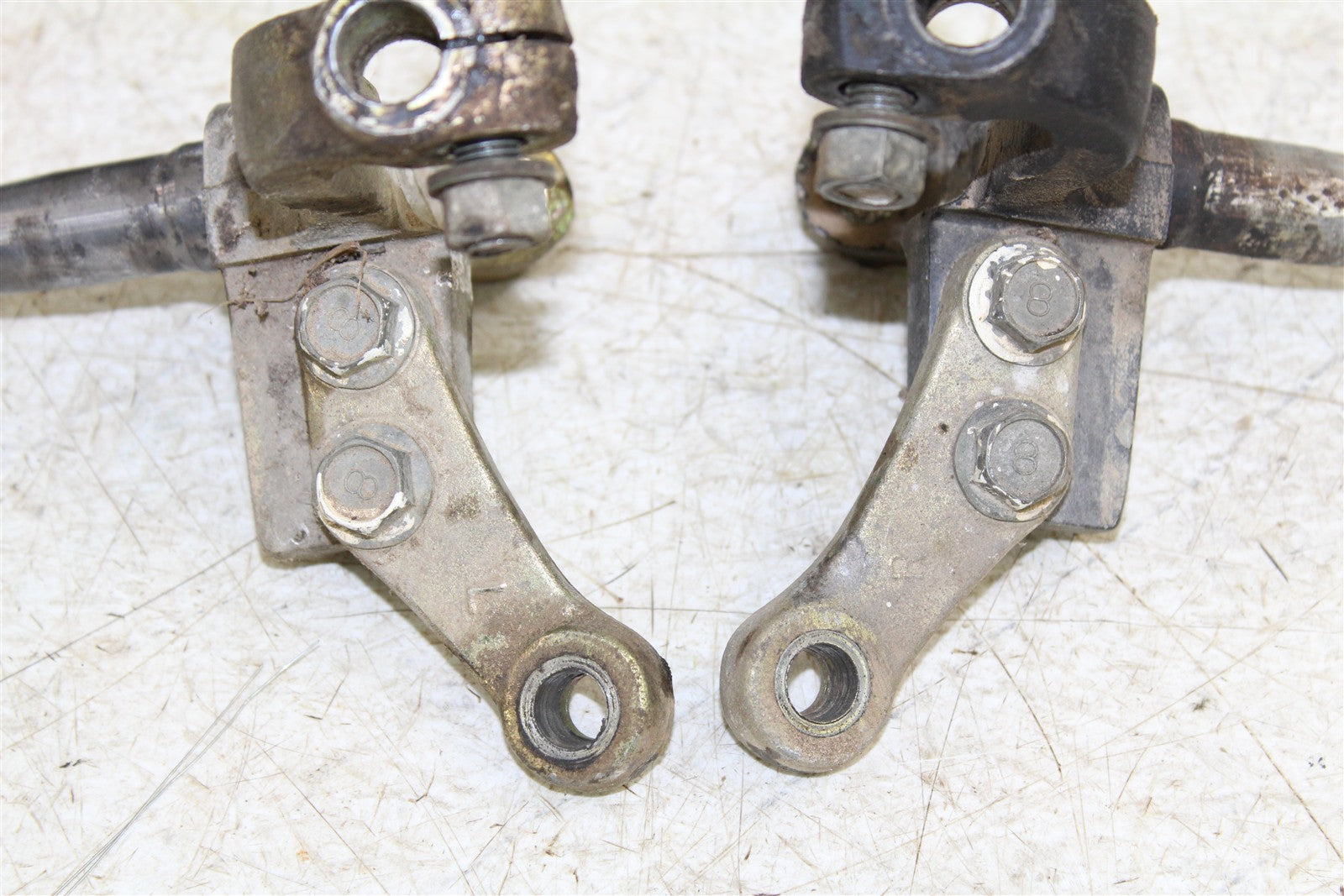1996 Yamaha Blaster 200 Front Spindles Knuckle Set Left Right 50128