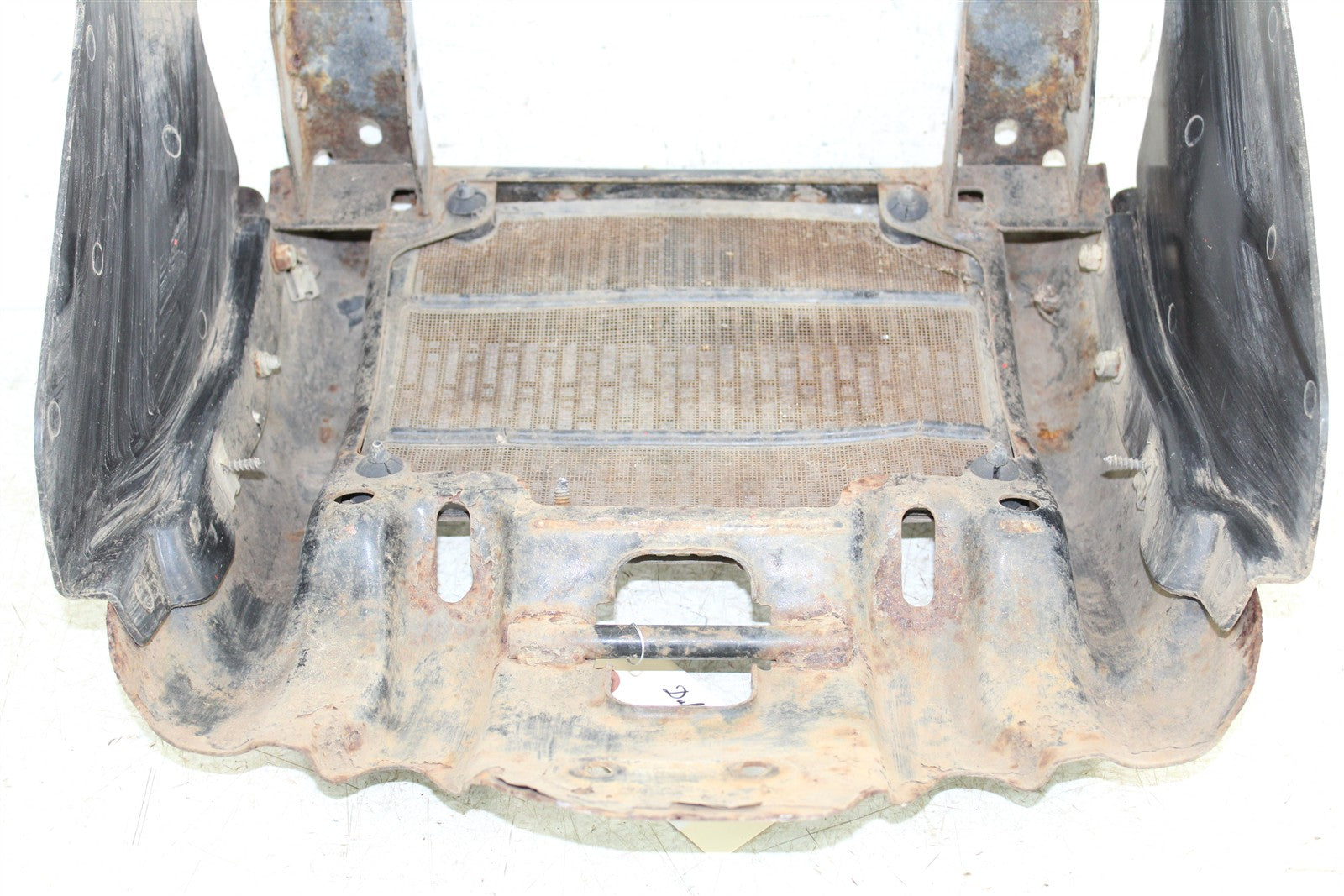 2004 Polaris Sportsman 500 4x4 Front Bumper Guard Frame Mount 34166