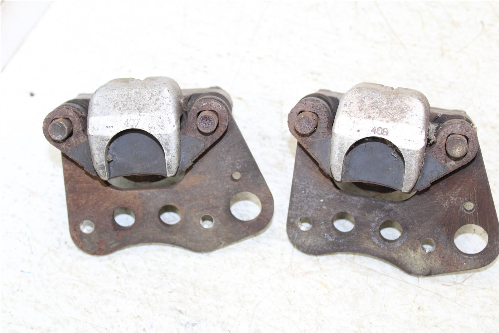 2004 Polaris Sportsman 500 4x4 Front Brake Calipers Set Left Right 34166