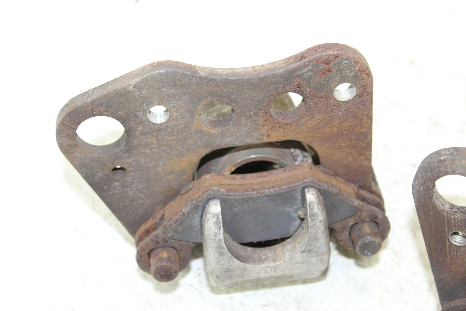 2004 Polaris Sportsman 500 4x4 Front Brake Calipers Set Left Right 34166