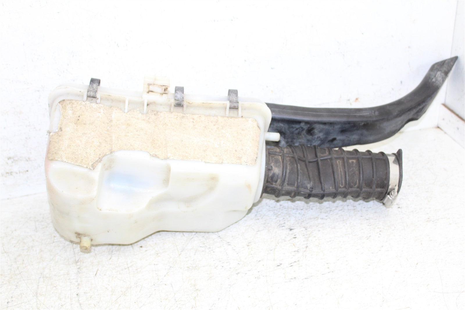 2004 Polaris Sportsman 500 4x4 Air Box Intake Housing Boot Filter Cage 34166