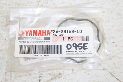 NOS Genuine Yamaha Front Fork Snap Ring 22W-23153-L0 NEW OEM QTY:1