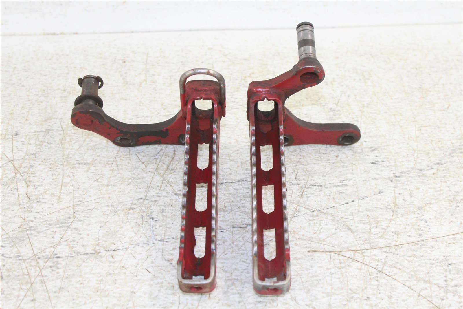 1998 Yamaha Big Bear 350 4x4 Foot Pegs Rests Set Left Right