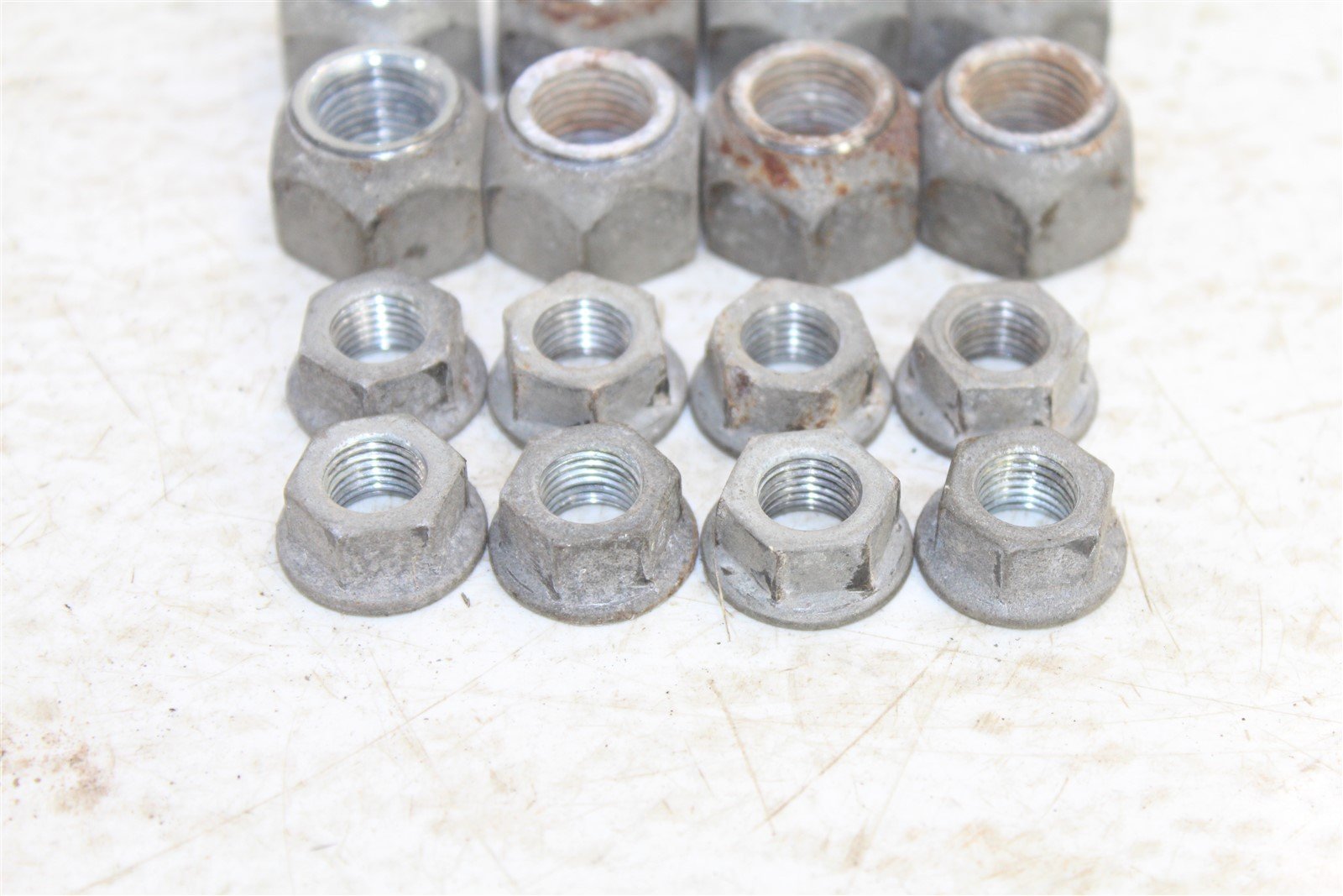 1999 Polaris Trail Boss 250 2x4 Lug Nuts