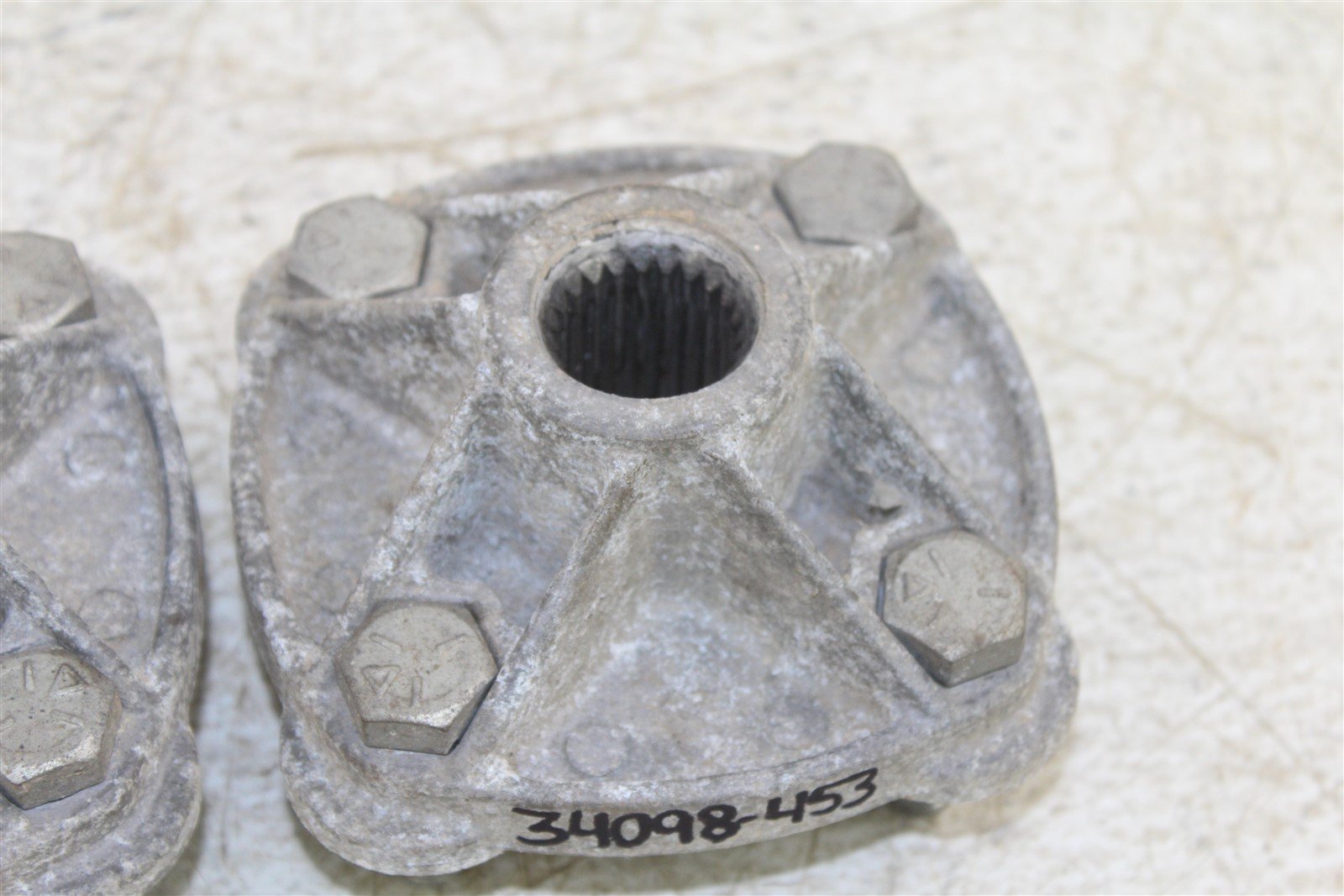 1999 Polaris Trail Boss 250 2x4 Rear Hubs Wheel Mounts