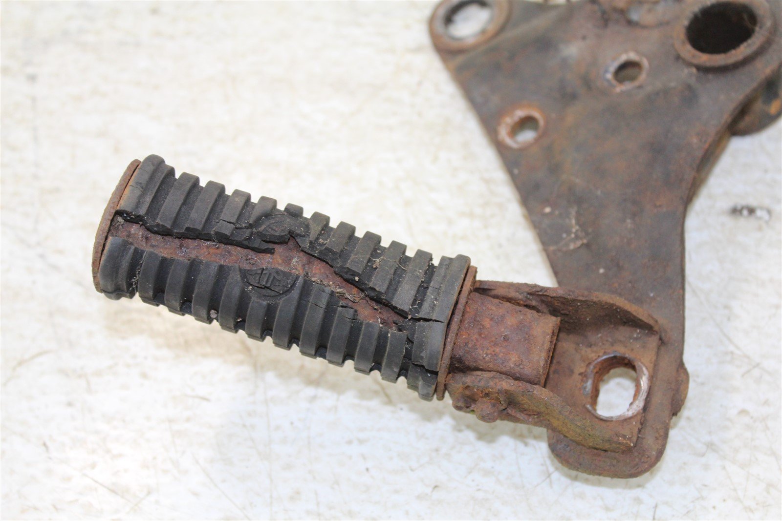 1975 Yamaha RD250 Passenger Foot Rest Pegs Set Exhaust Mount