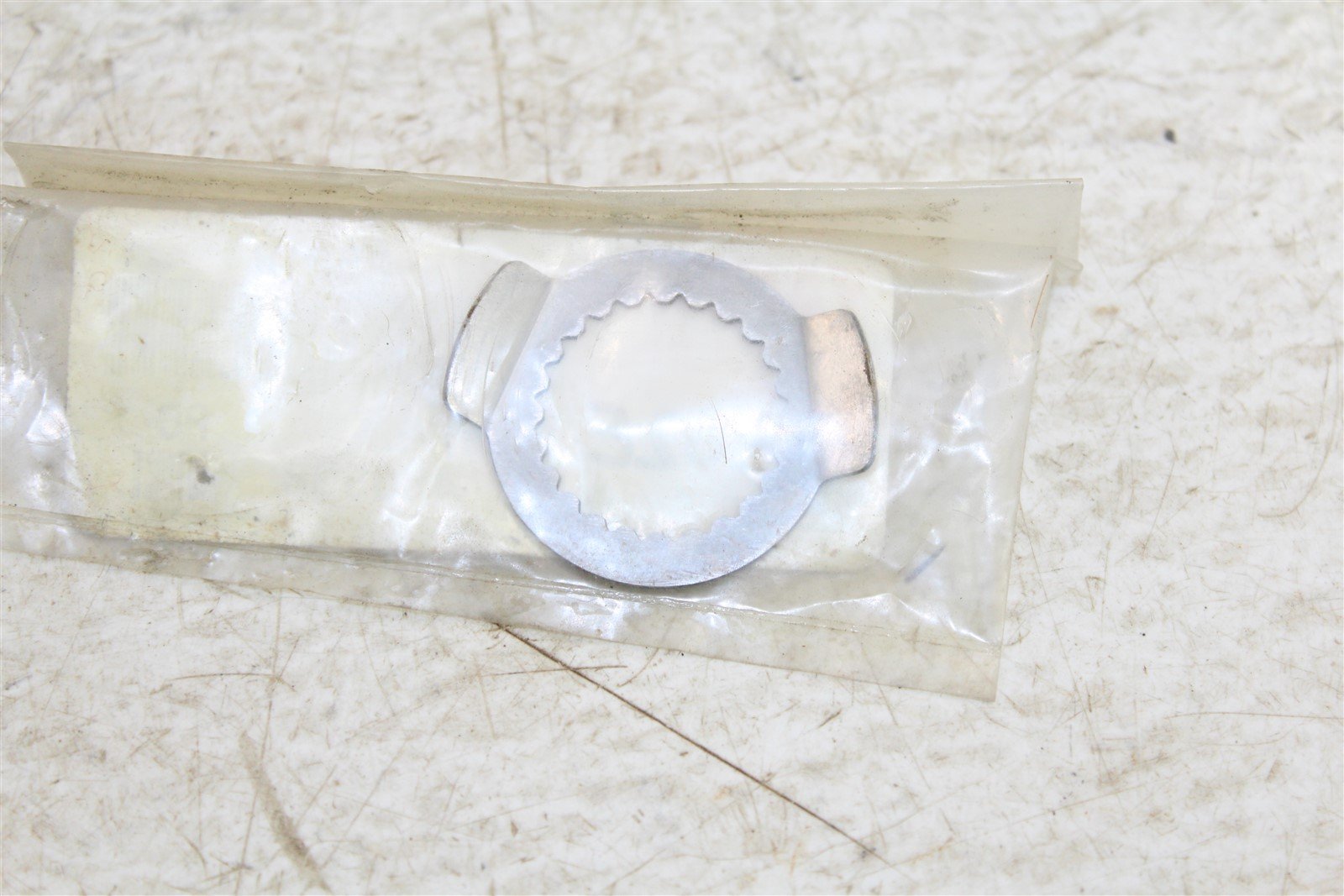 NOS Genuine Yamaha Lock Washer 90215-25218-00 NEW OEM FJR