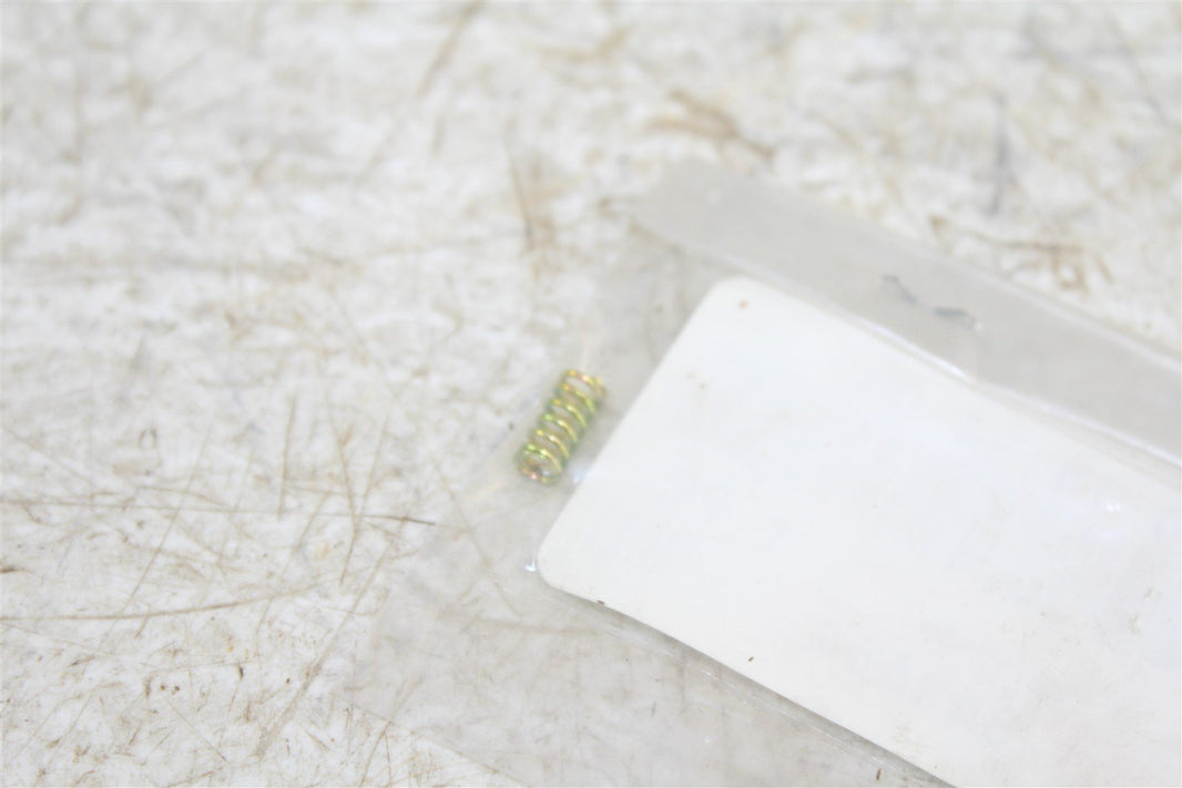 NOS Genuine Yamaha Air Screw Spring NEW OEM 2F0-14134-00