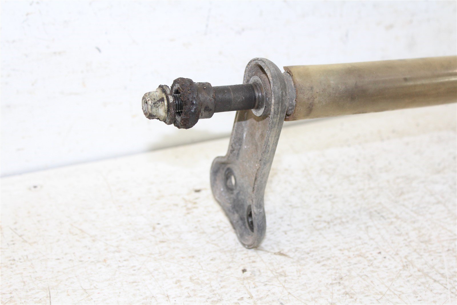1985 Yamaha Moto 4 200 Steering Stem Shaft w/ Tie Rods
