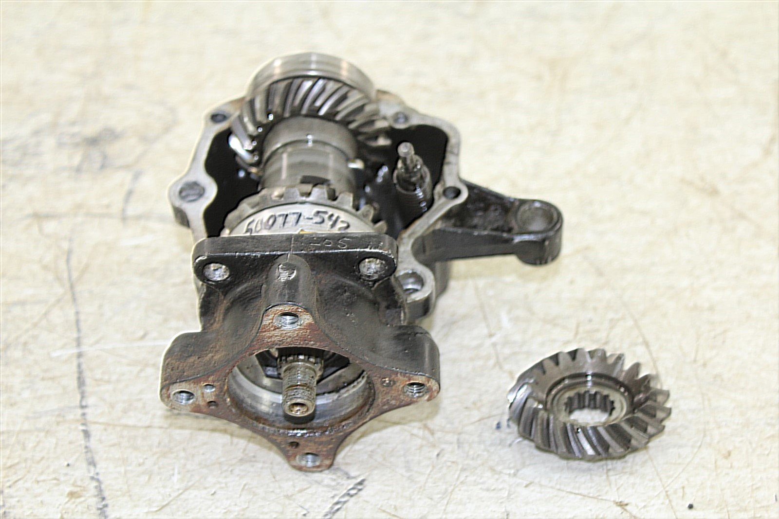 1985 Yamaha Moto 4 200 Output Shaft w/ Bevel Gear