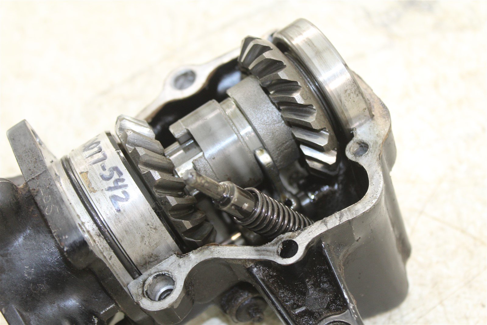 1985 Yamaha Moto 4 200 Output Shaft w/ Bevel Gear