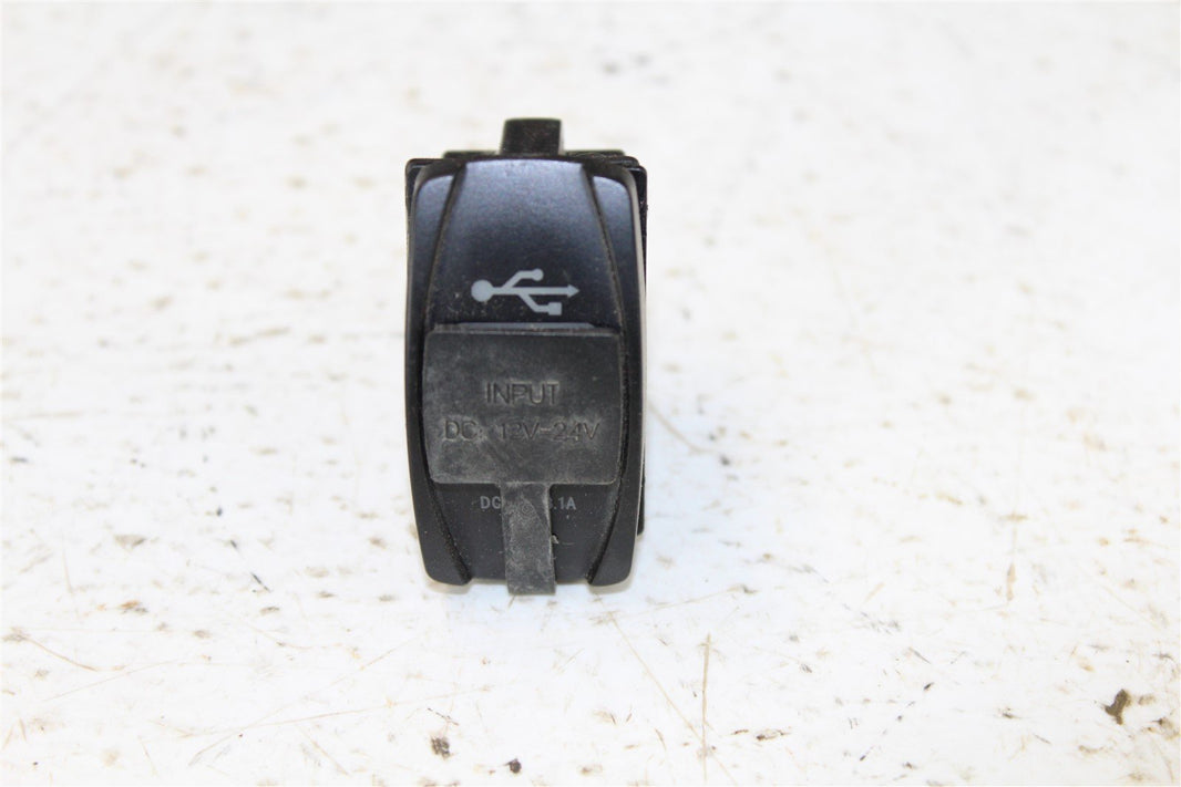 2016 Polaris ACE 900 USB Port