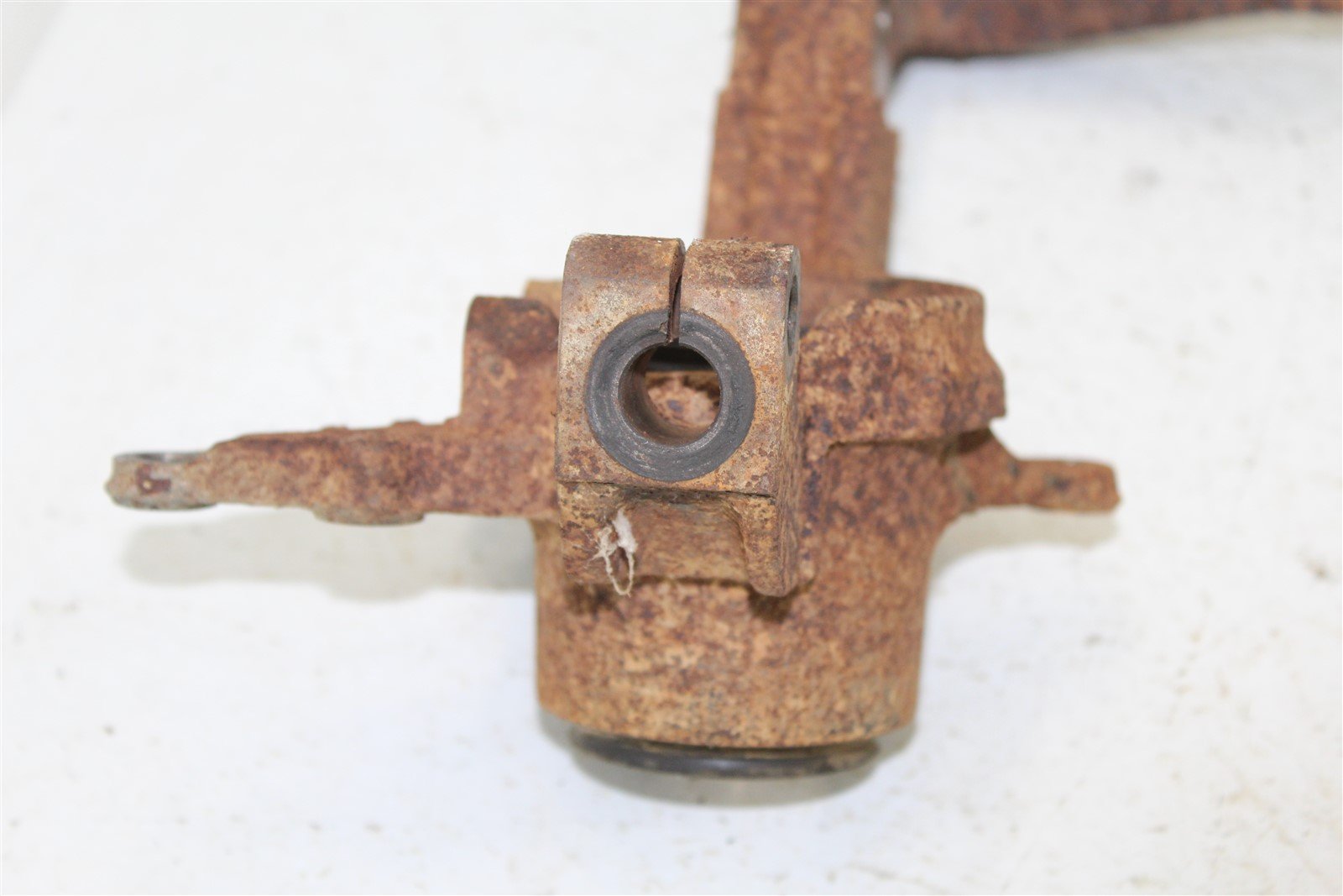 1999 Yamaha Grizzly 600 4x4 Right Front Knuckle Control Arm Mount