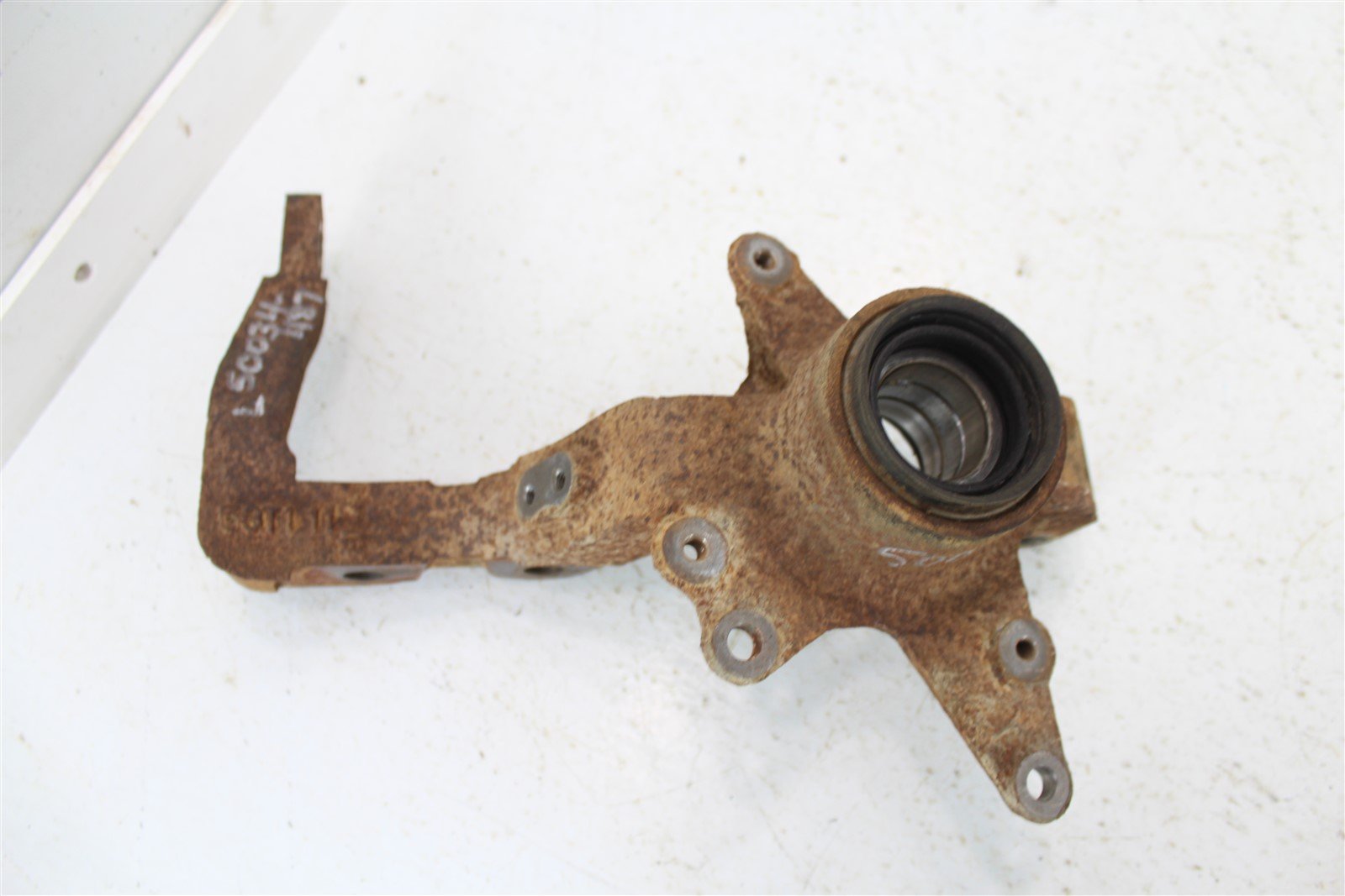 1999 Yamaha Grizzly 600 4x4 Left Front Knuckle Control Arm Mount