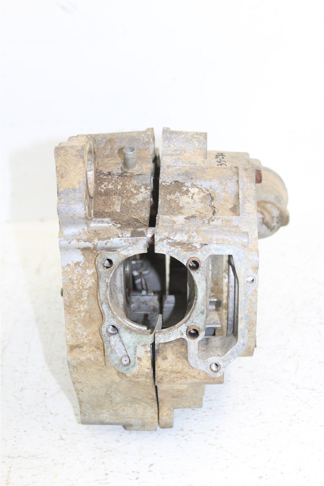 1987 Yamaha Champ 100 Engine Crankcase Cases Block Left Right