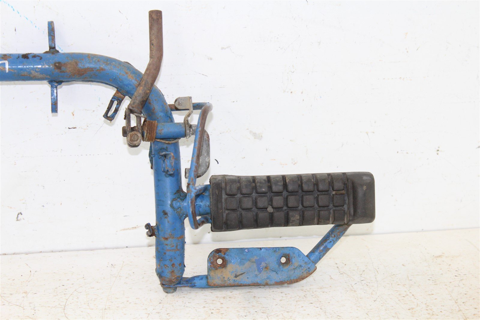 1988 Suzuki Quadsport LT80 Foot Pegs Rests Set Left Right