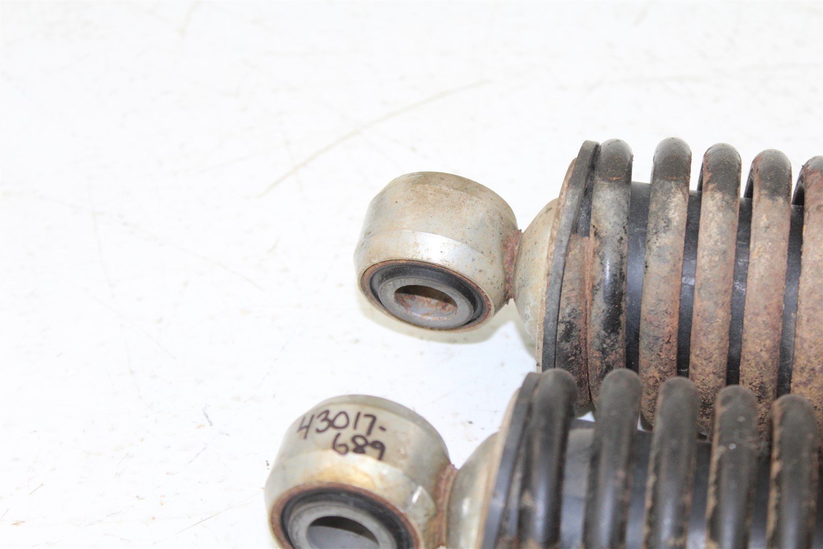 2002 Suzuki Vinson 500 Rear Shocks Spring Absorber Left Right