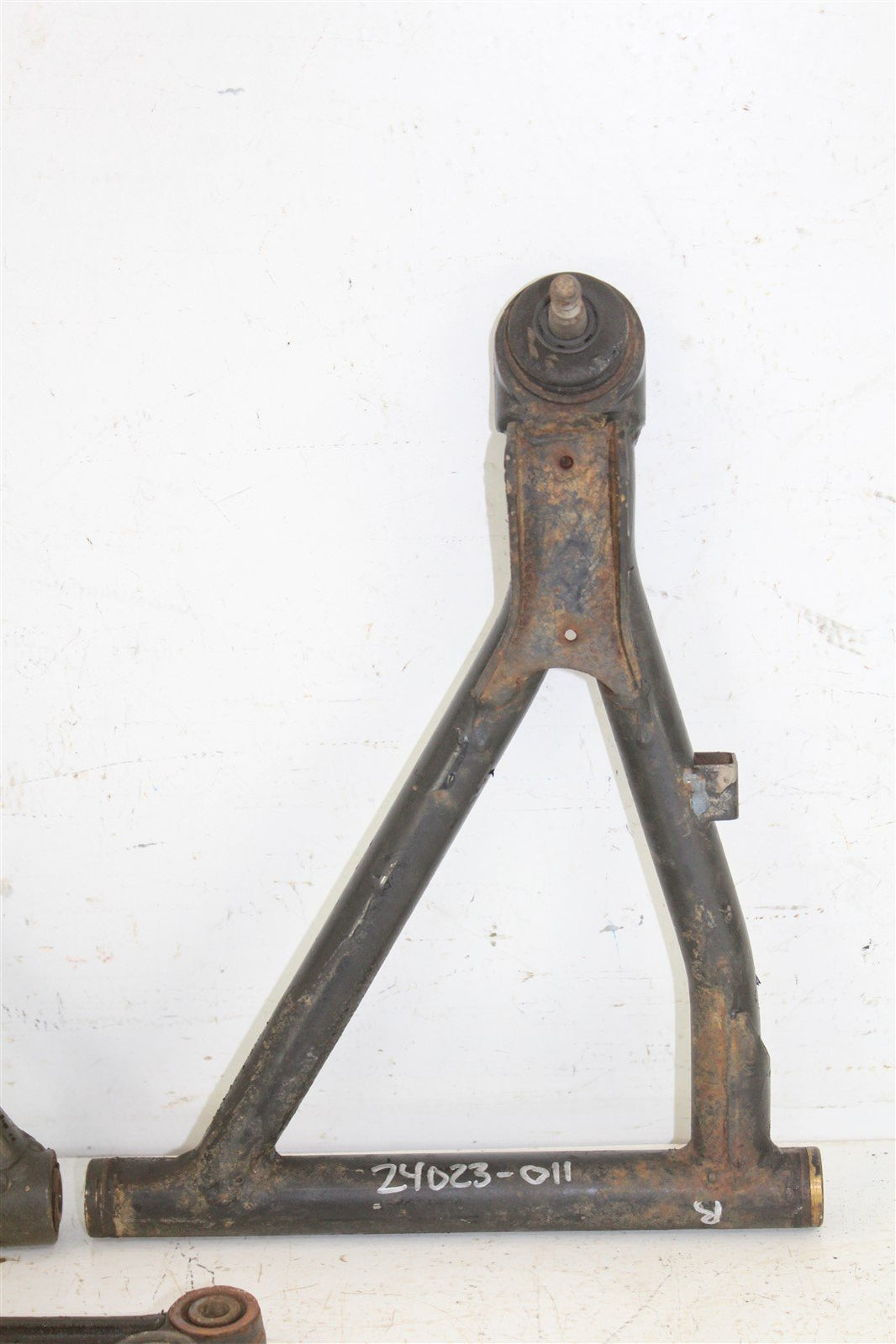 1986 Kawasaki Bayou 300 2x4 Front Right Control A Arms Upper Lower Center