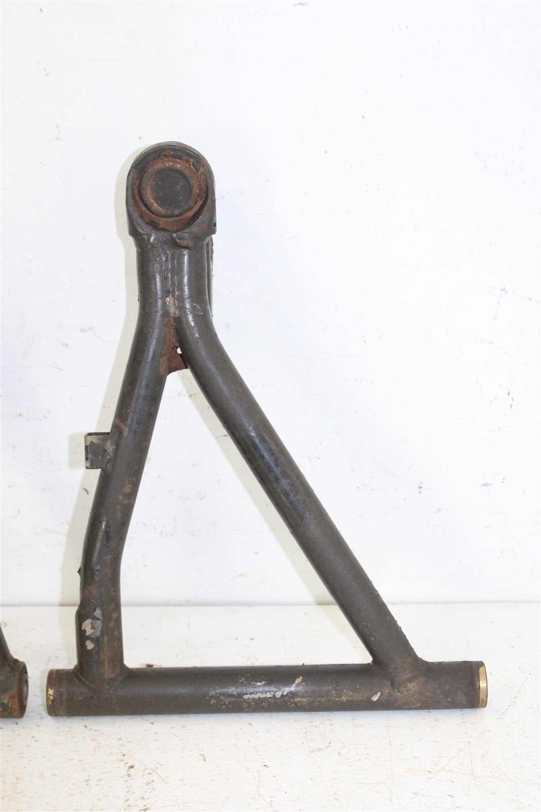 1986 Kawasaki Bayou 300 2x4 Front Right Control A Arms Upper Lower Center