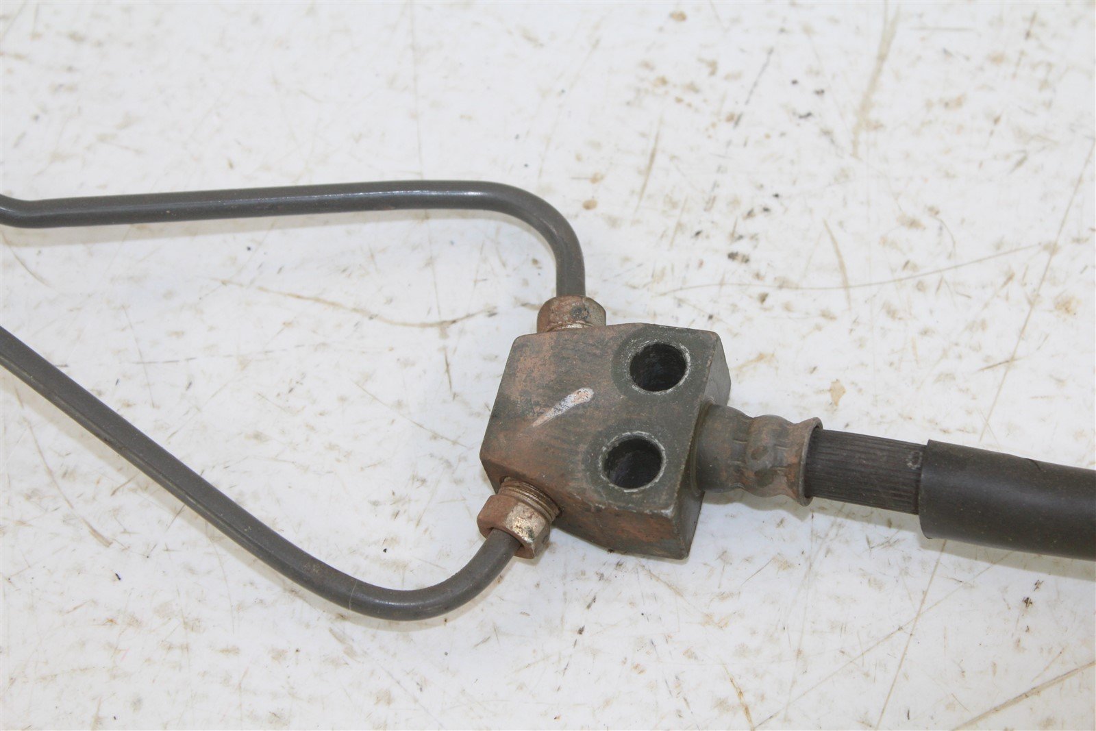 1998 Yamaha Grizzly 600 Front Brake Hose Line