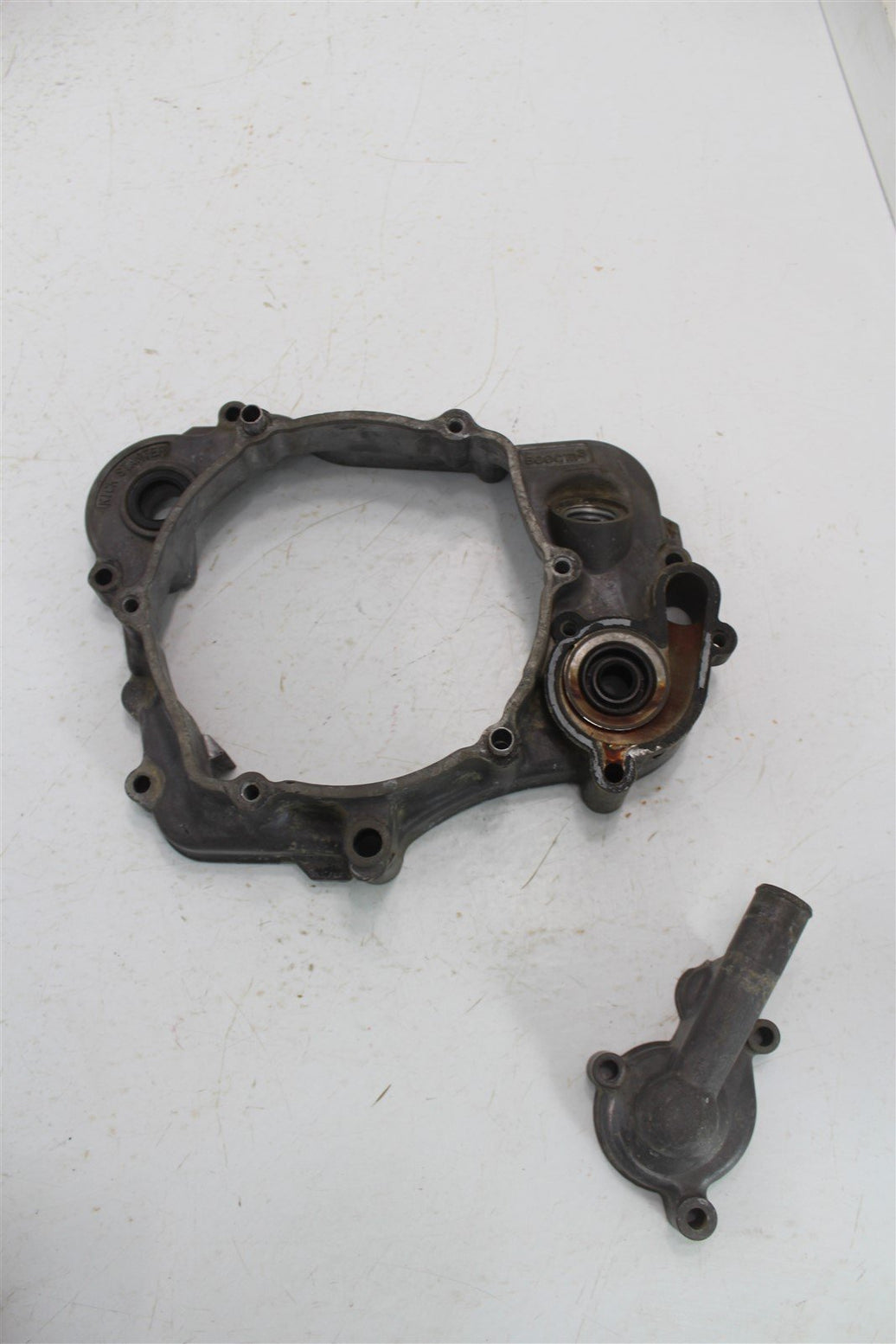 2004 Yamaha Yz85 Clutch Cover Inner Water Pump Housing