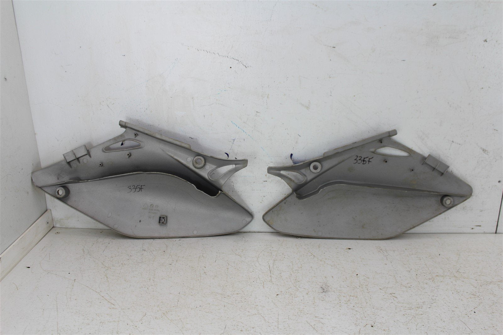 2004 Honda CRF250R Number Plates Plastics Right Left Fenders