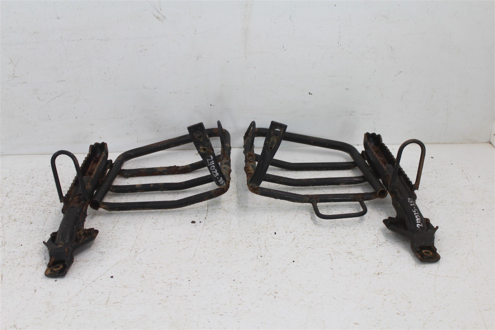 1994 Kawasaki Bayou 220 Foot Pegs Rests Set Left Right