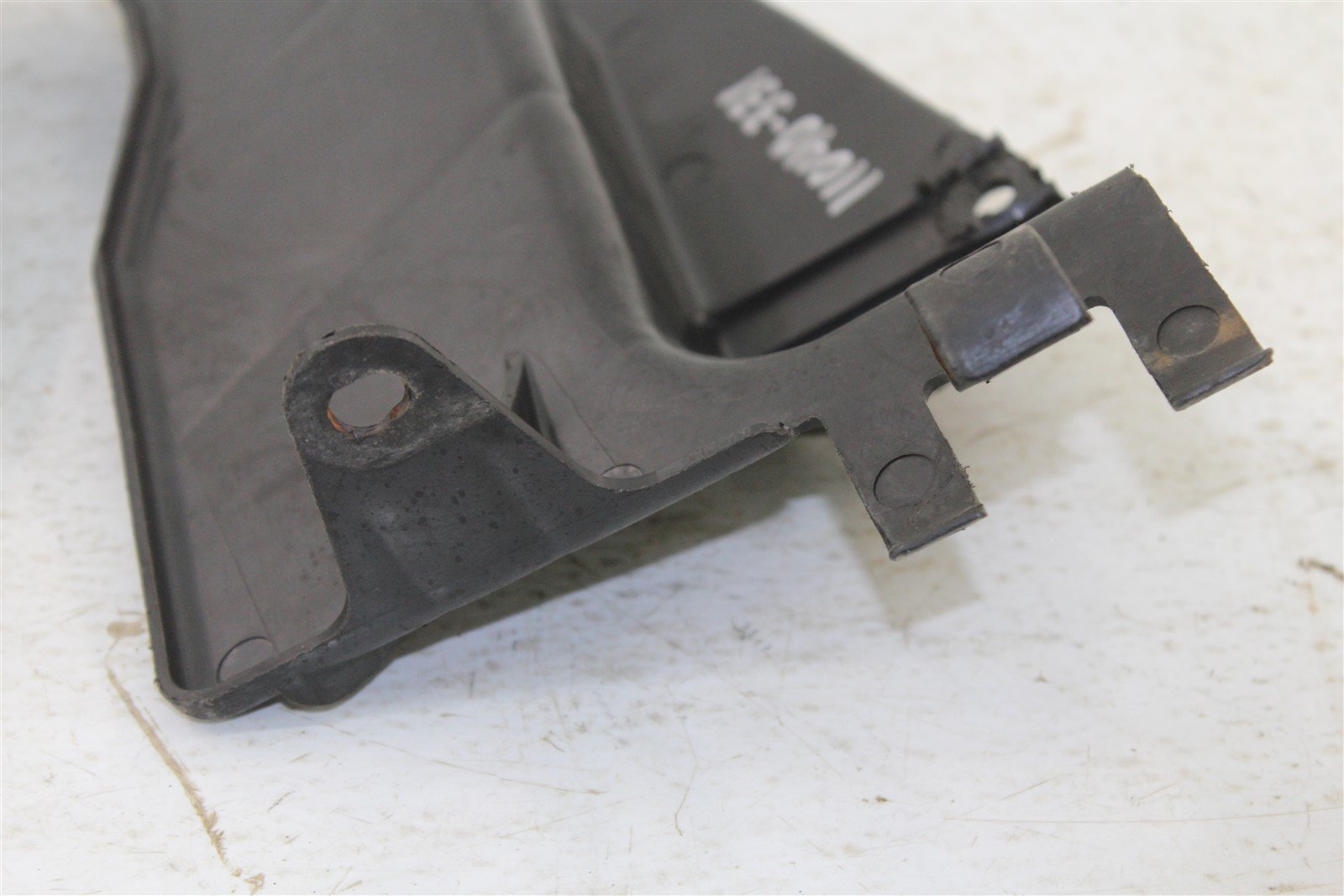 1988 Honda TRX 125 Front Left Right Plastic Inner Fenders