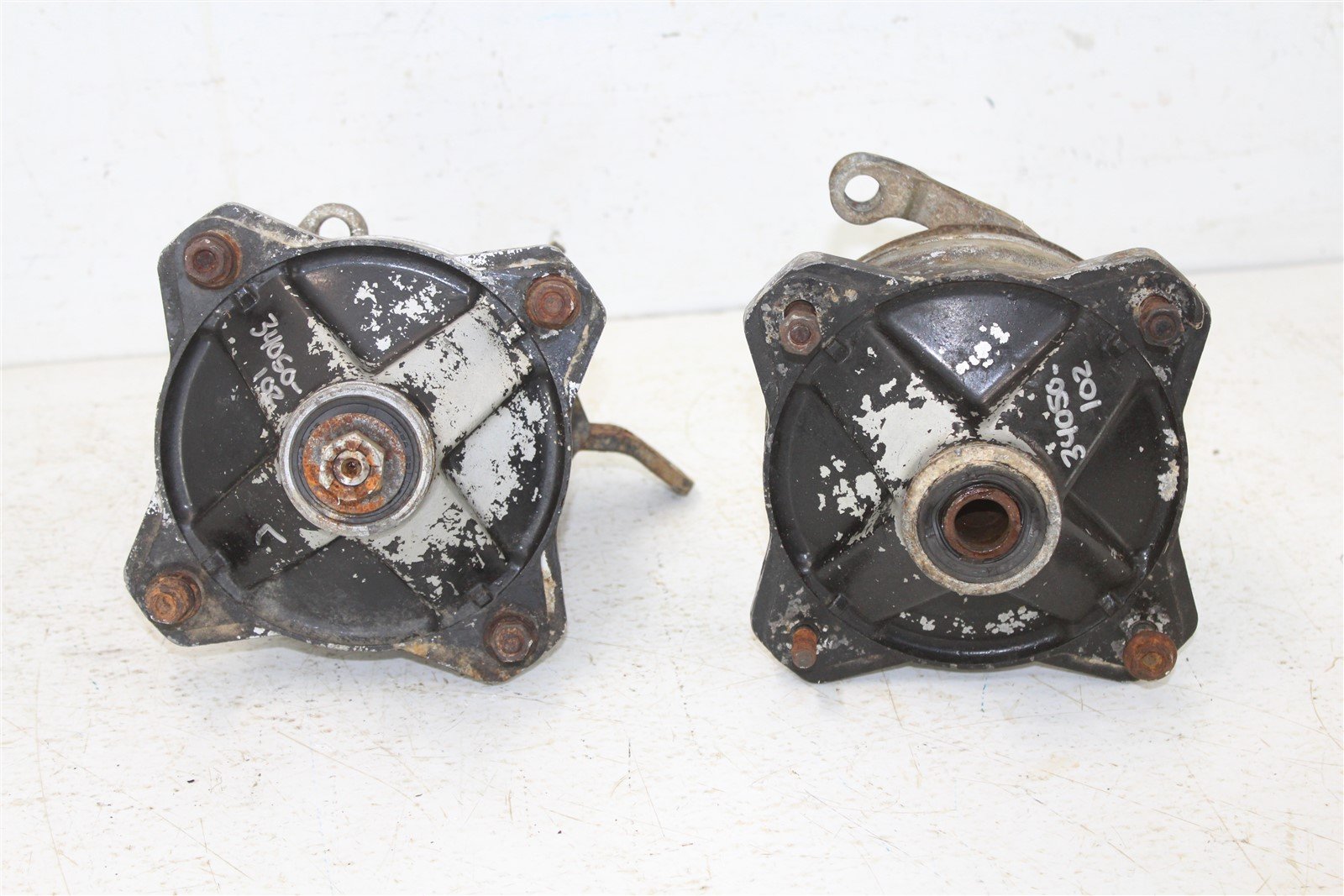 1986 Polaris Trail Boss 250 Front Left Right Brake Drum Panel Hub Backing Plate