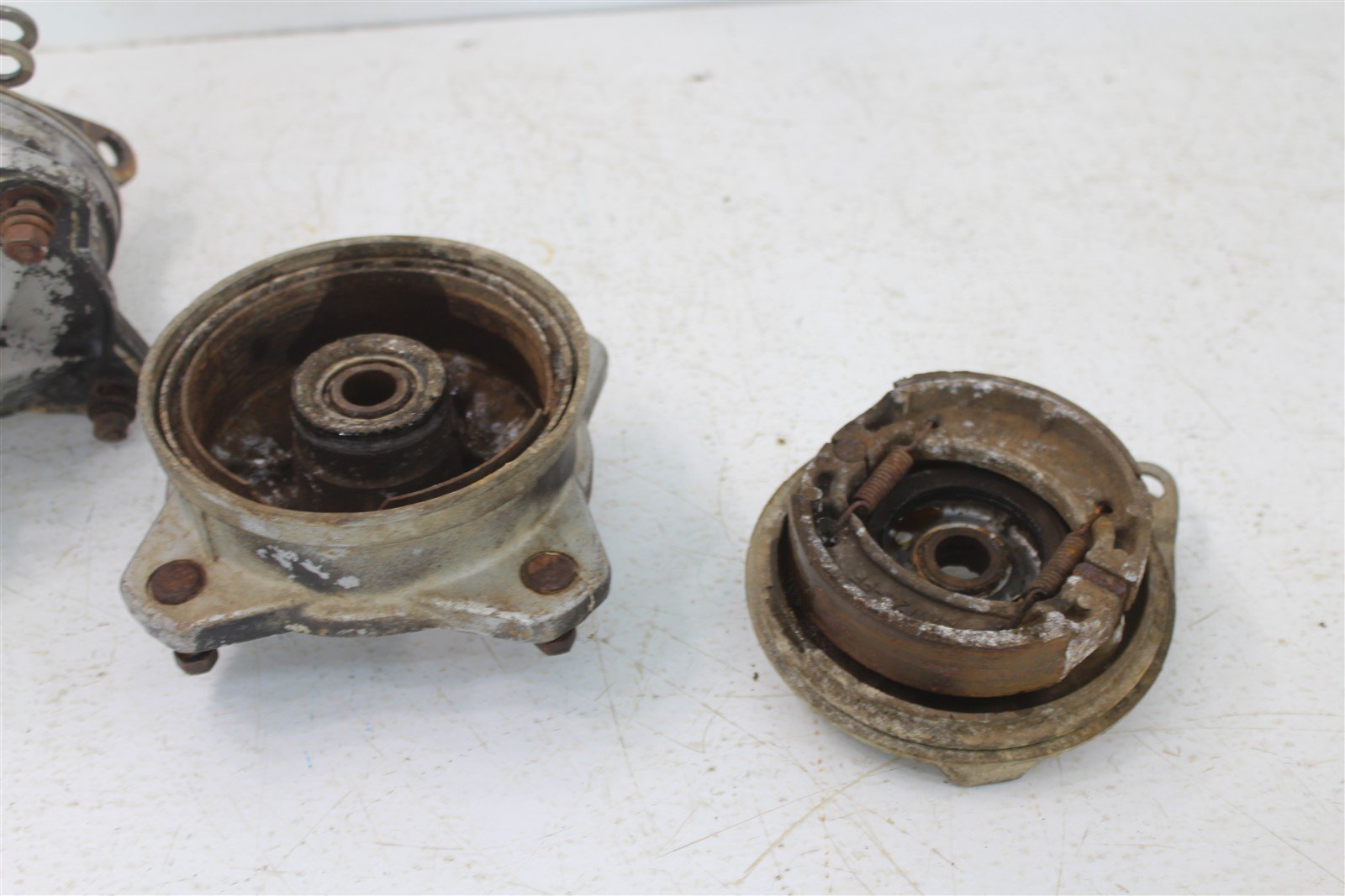 1986 Polaris Trail Boss 250 Front Left Right Brake Drum Panel Hub Backing Plate
