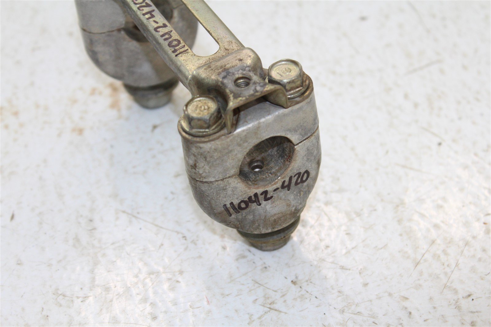 1986 Honda TRX200SX Handlebar Mounts Bar Mount