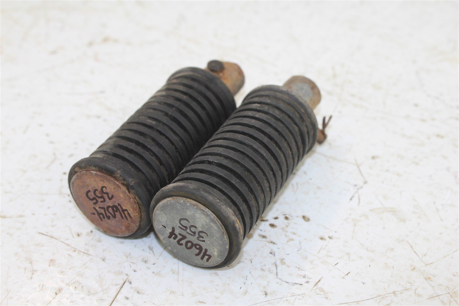 1996 Suzuki DR200SE Passenger Foot Rest Pegs Set