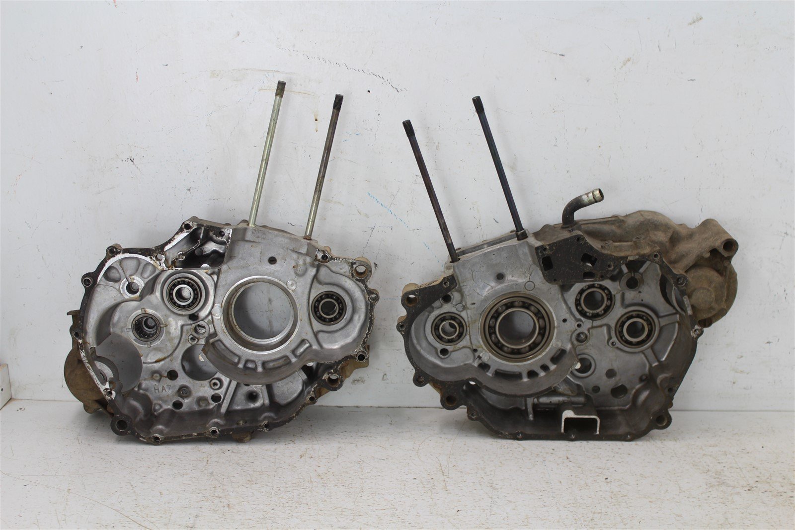1986 Honda Fourtrax 350 Engine Cases Crankcase Left Right