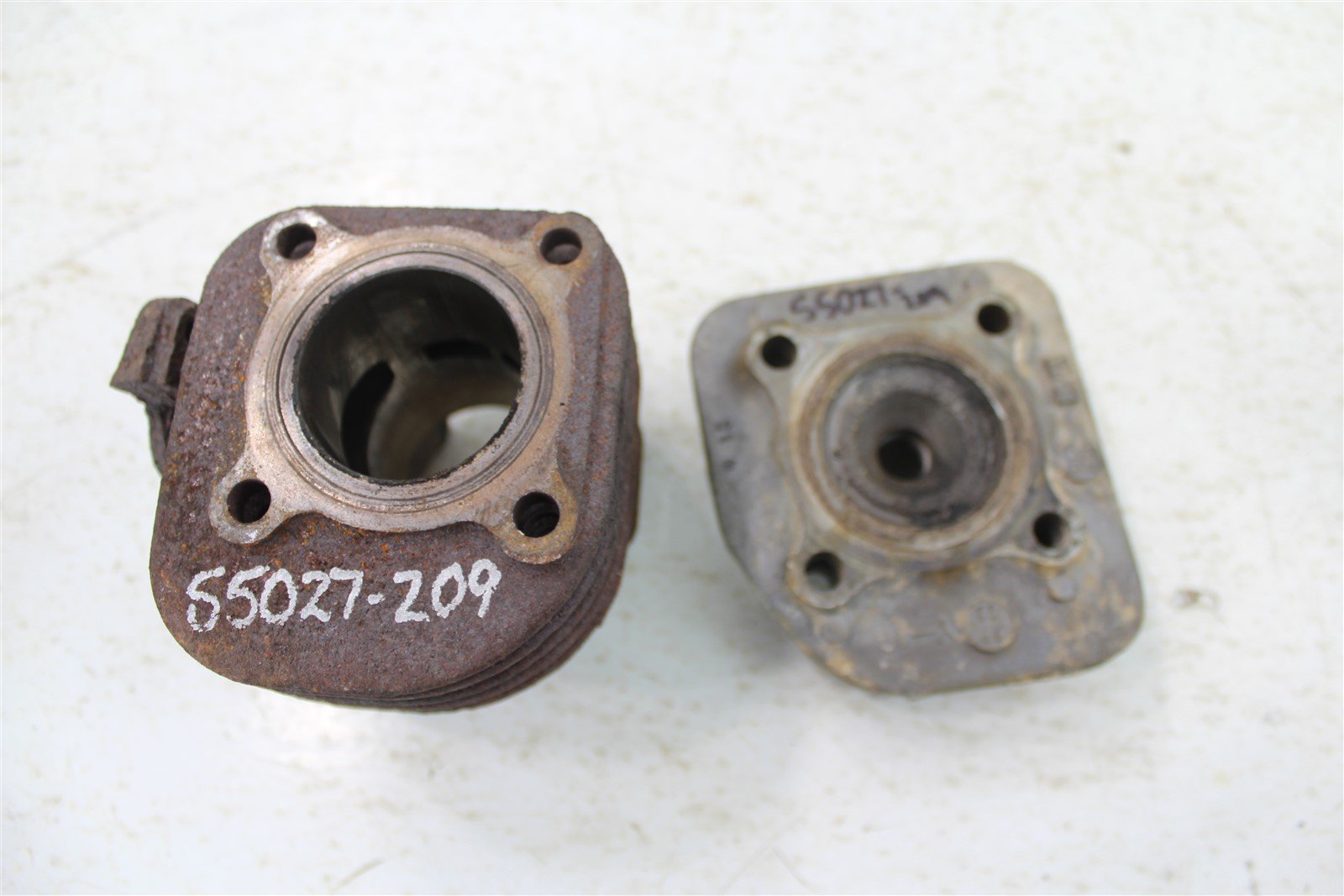 2005 Yamaha Zuma 50 Engine Cylinder Jug Cylinder Head
