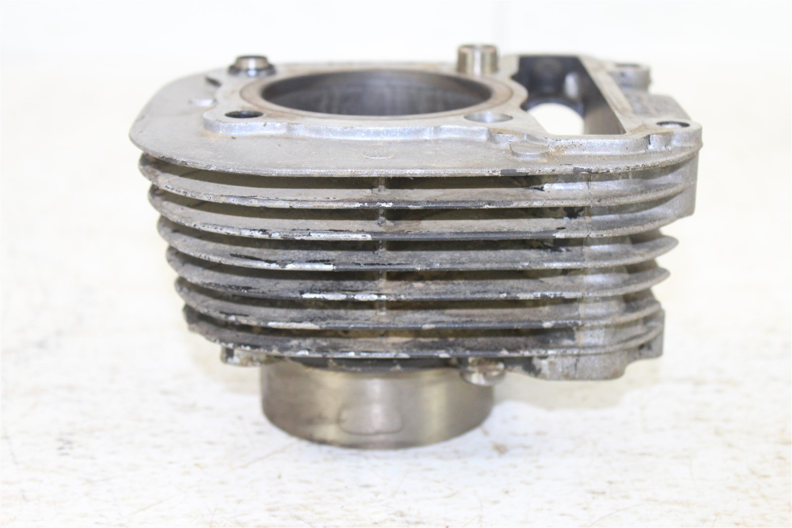 1986 Yamaha Moto-4 225 Engine Cylinder Jug