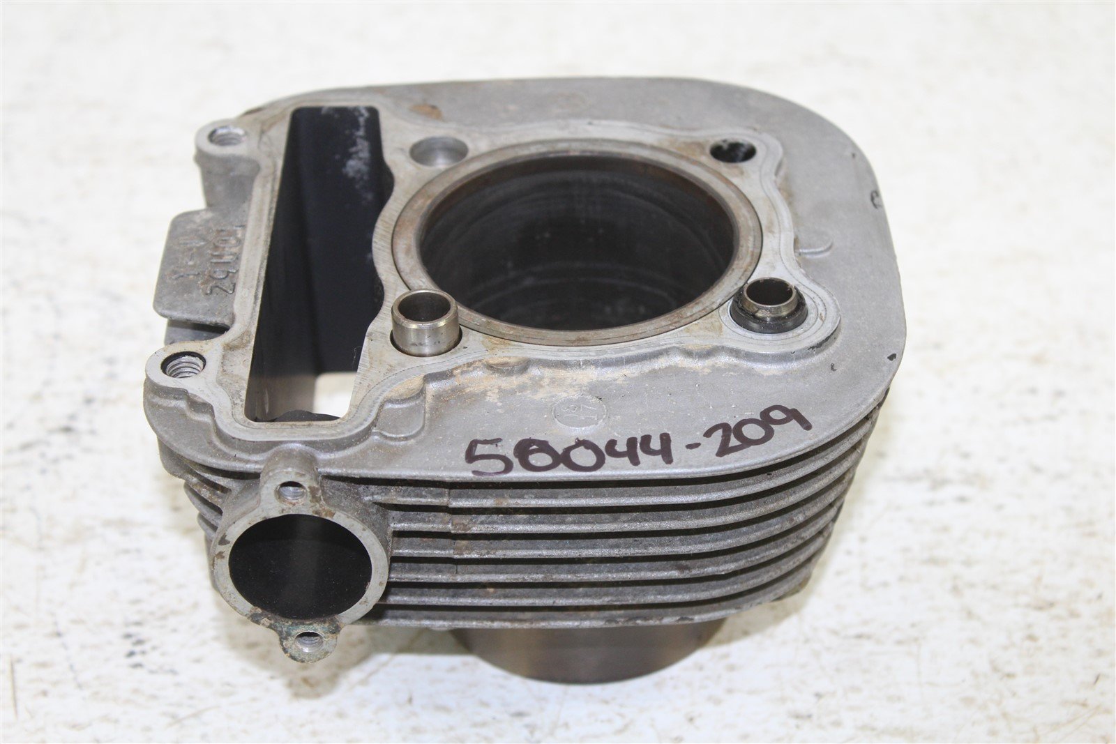 1986 Yamaha Moto-4 225 Engine Cylinder Jug