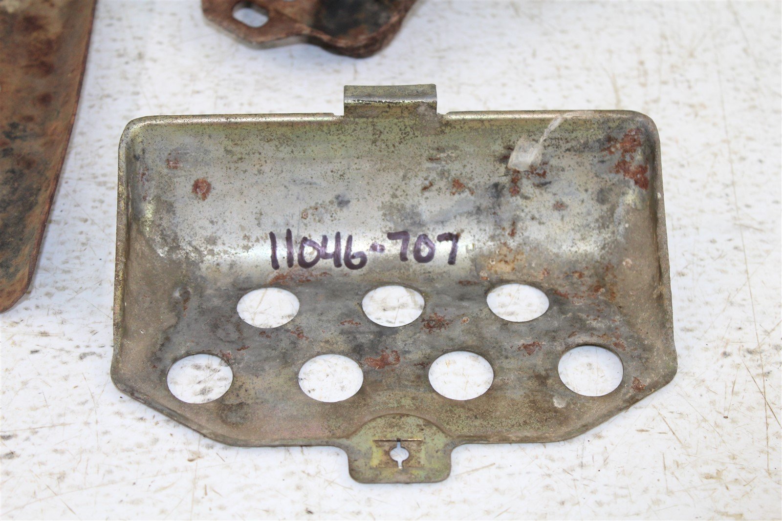 1985 Honda Fourtrax TRX 250 Skid Plate Engine Swingarm Differential Guard