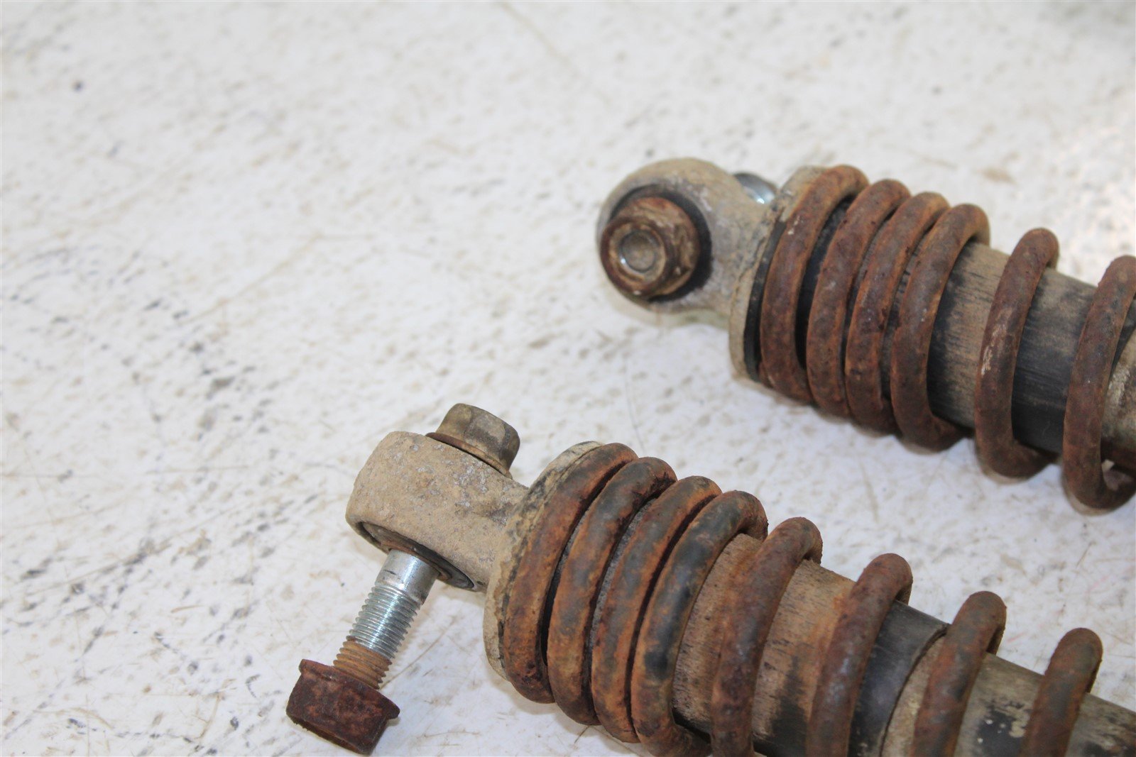 1985 Honda Fourtrax TRX 250 Front Shocks Spring Absorber Left Right